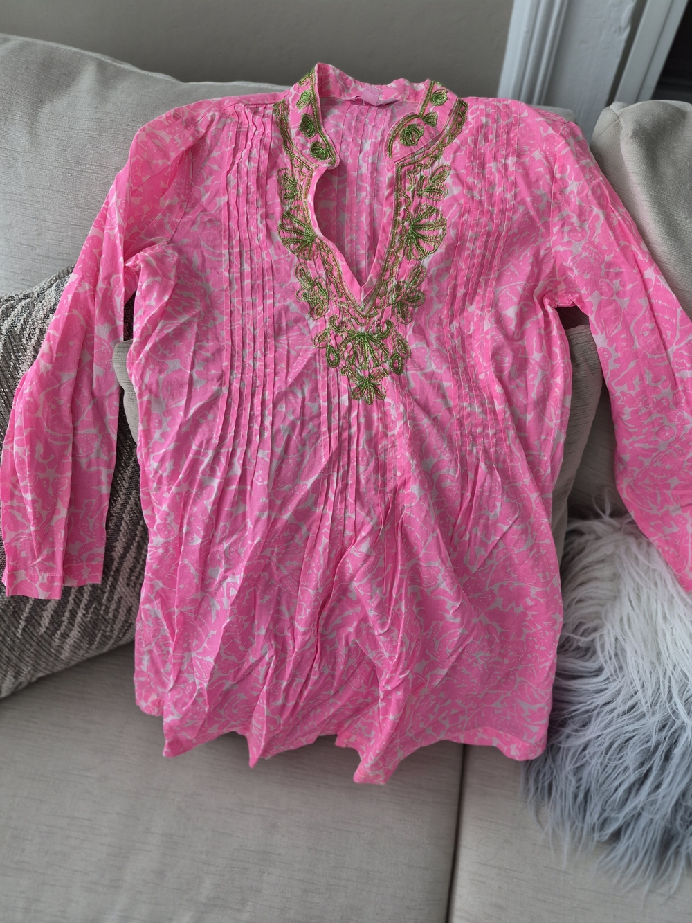 Lilly Pulitzer XS Sarasota Beaded Tunic Cosmo Pink Long Sleeve Top